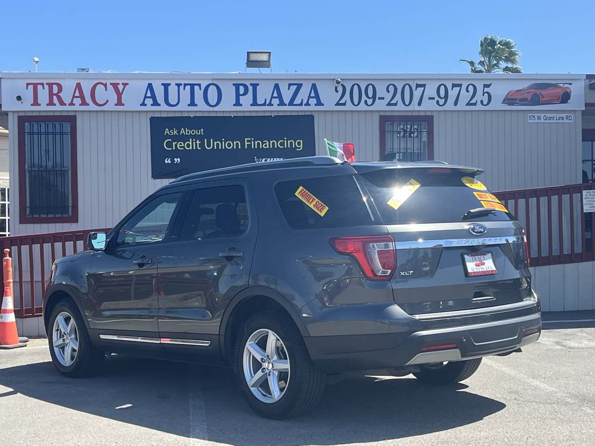 2019 Ford Explorer XLT - Photo 6