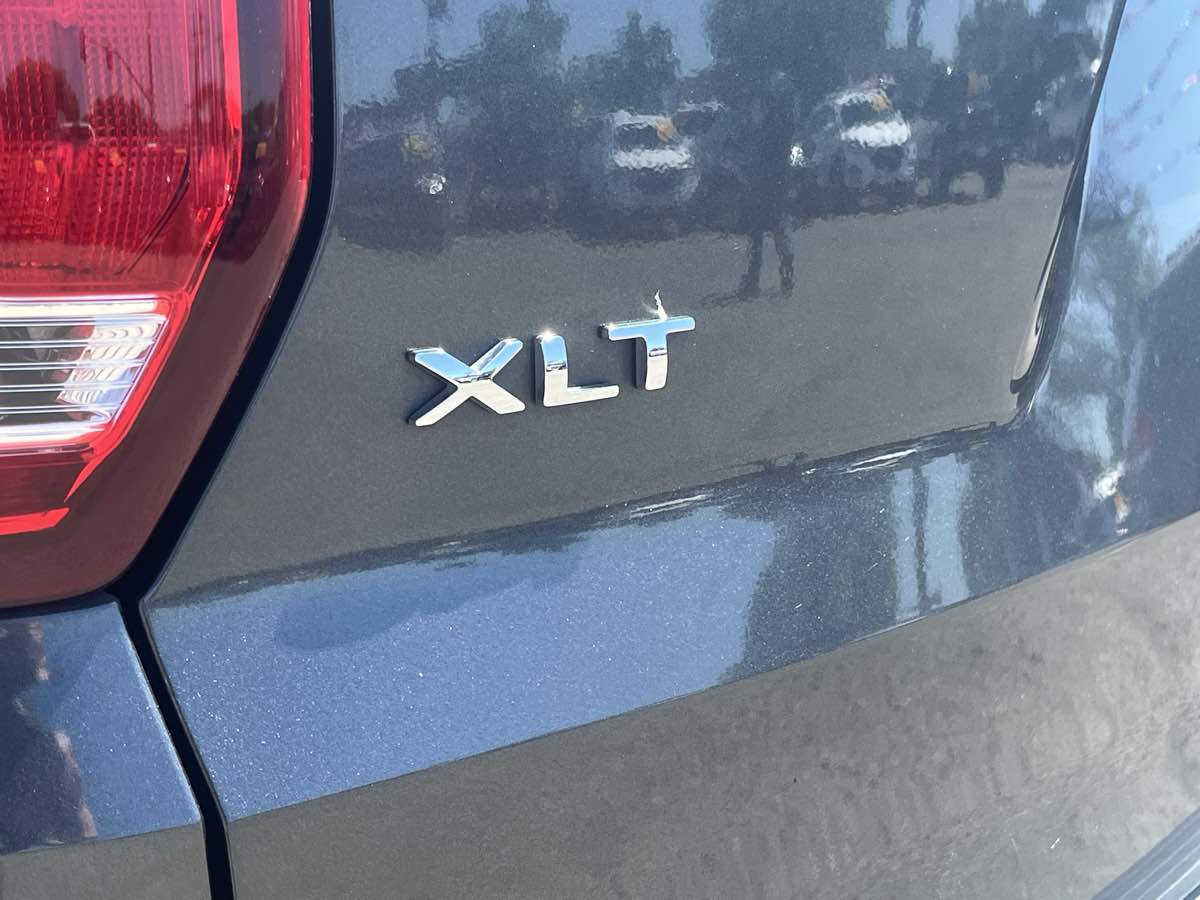 2019 Ford Explorer XLT - Photo 9