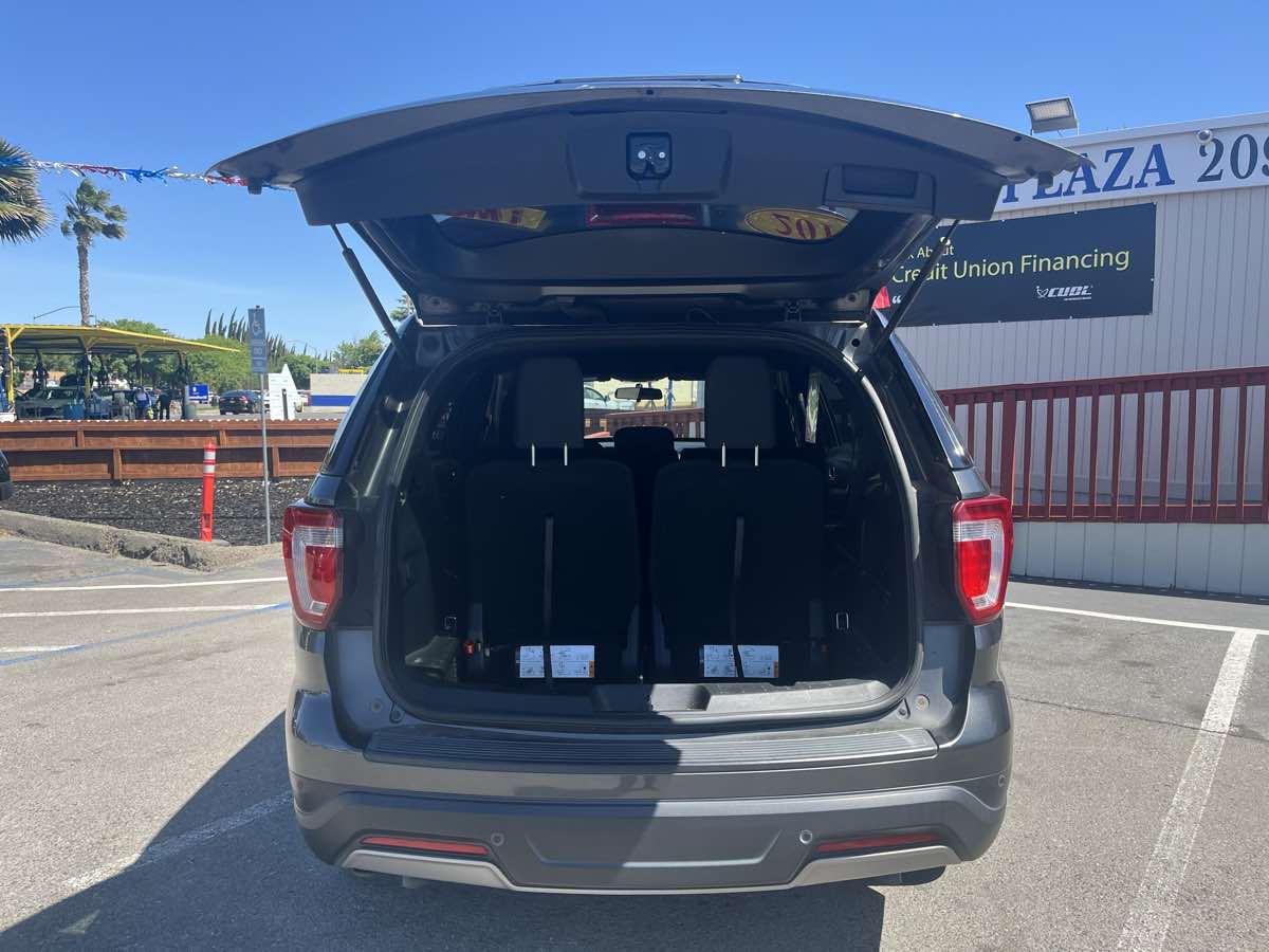 2019 Ford Explorer XLT - Photo 10