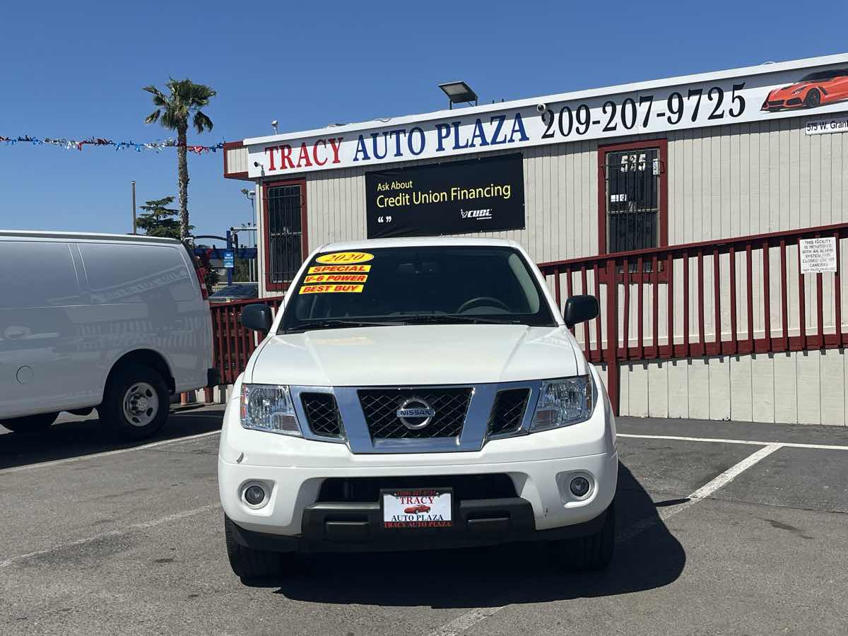 2020 Nissan Frontier SV - Photo 2