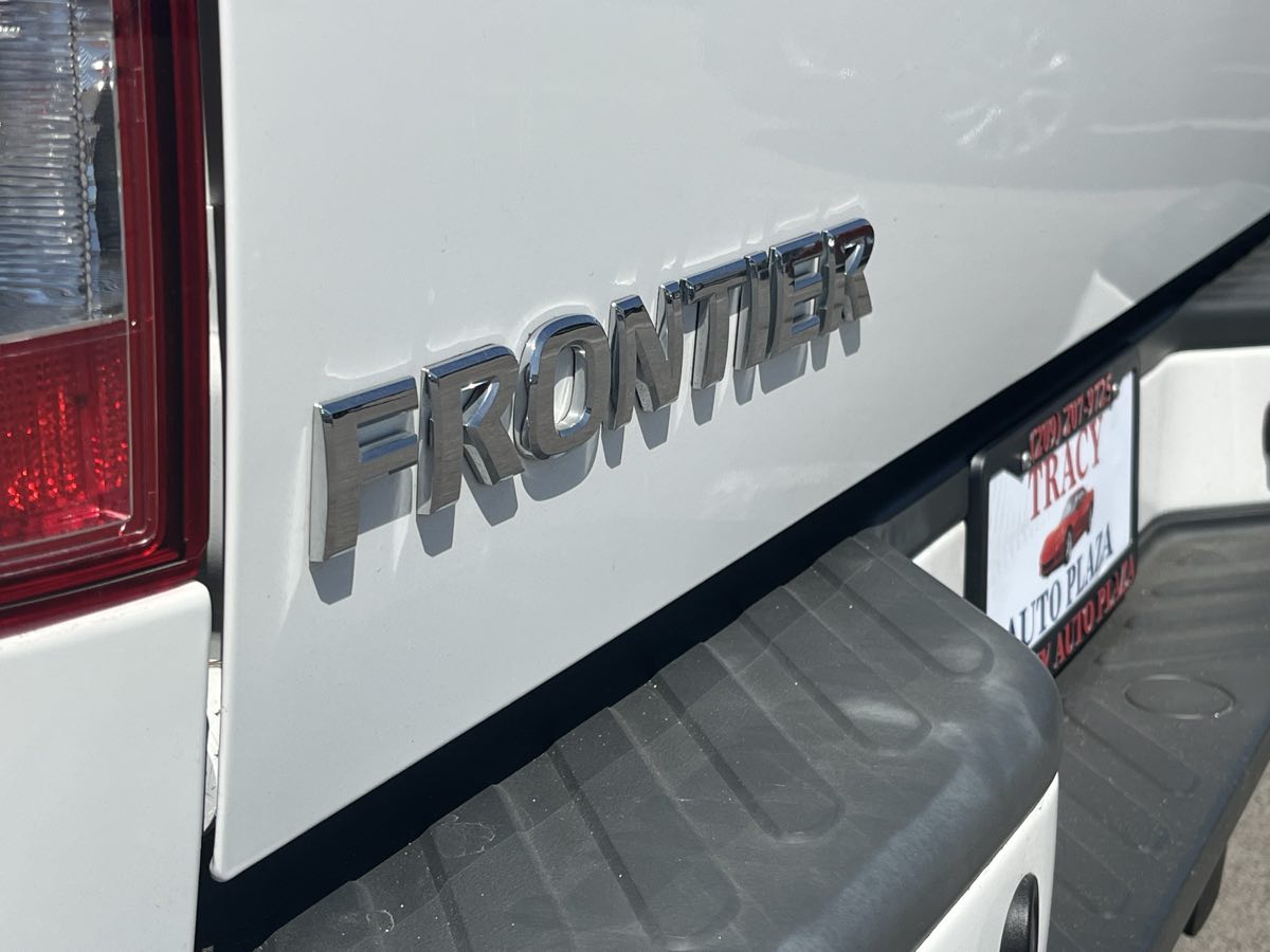 2020 Nissan Frontier SV - Photo 9