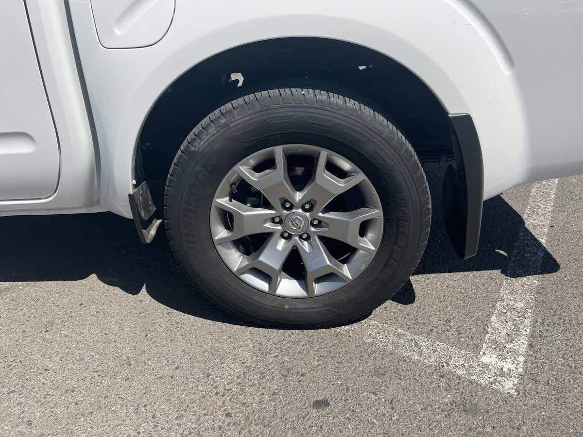 2020 Nissan Frontier SV - Photo 13