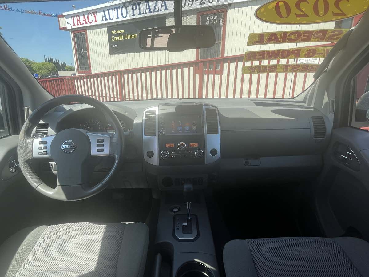 2020 Nissan Frontier SV - Photo 15