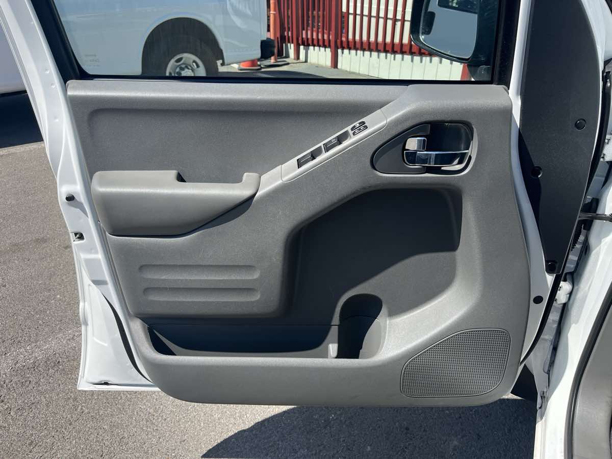 2020 Nissan Frontier SV - Photo 16