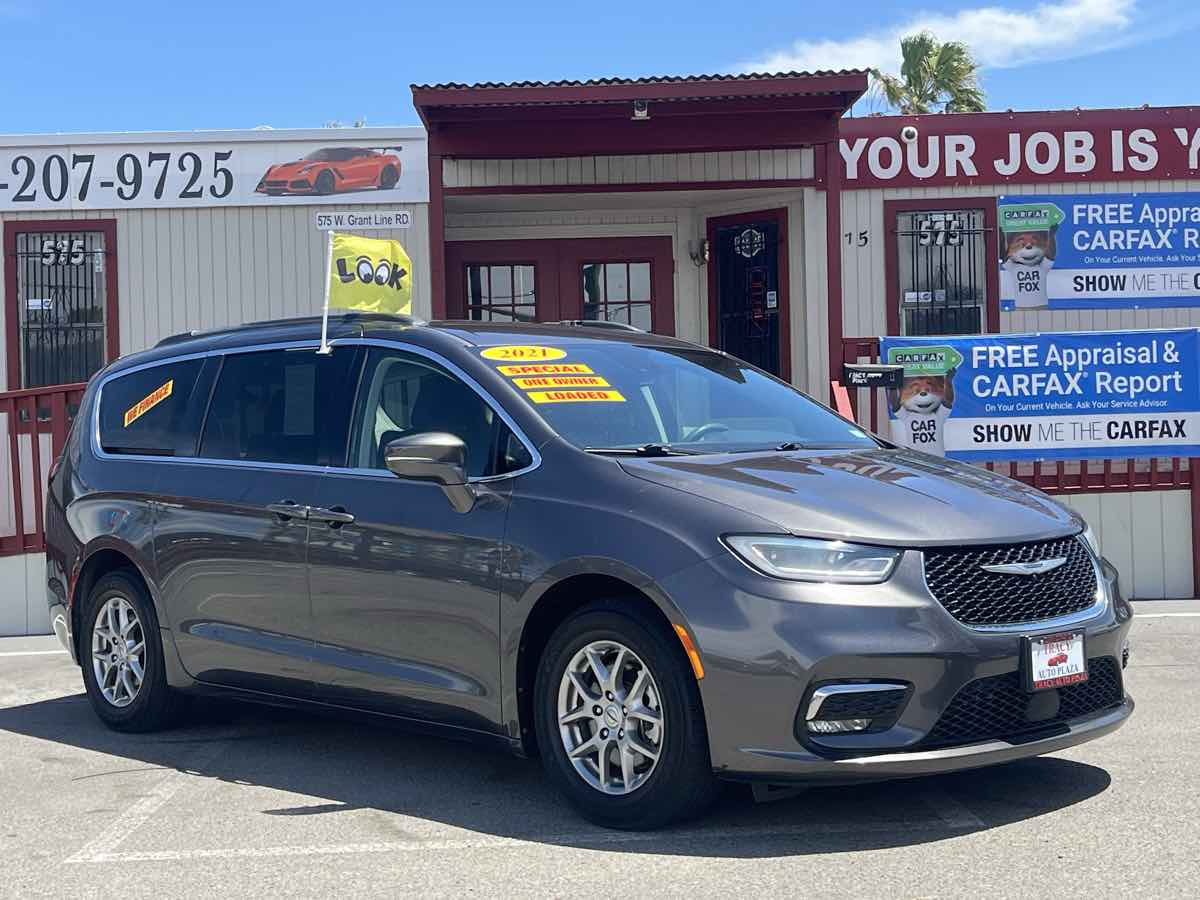 2021 Chrysler Pacifica Touring - Photo 3