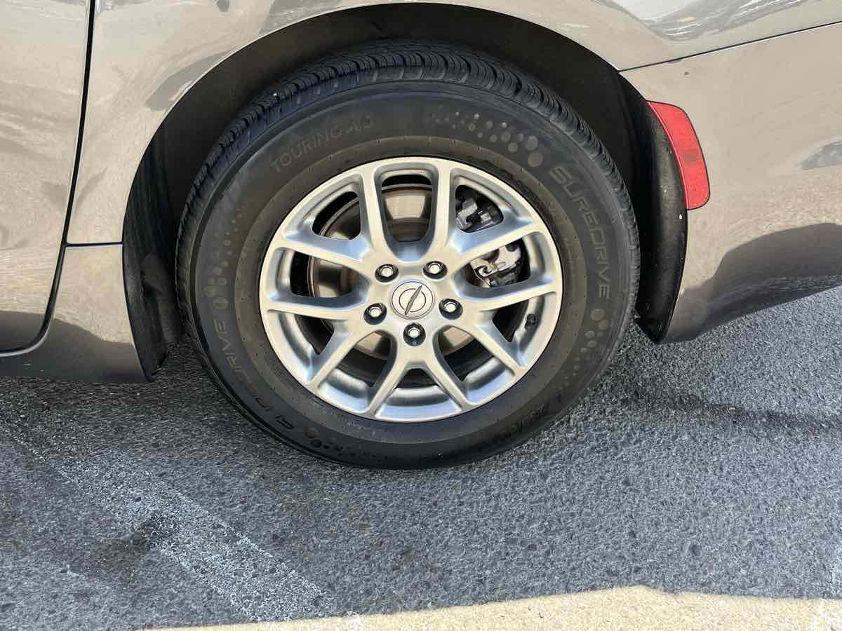 2021 Chrysler Pacifica Touring - Photo 12