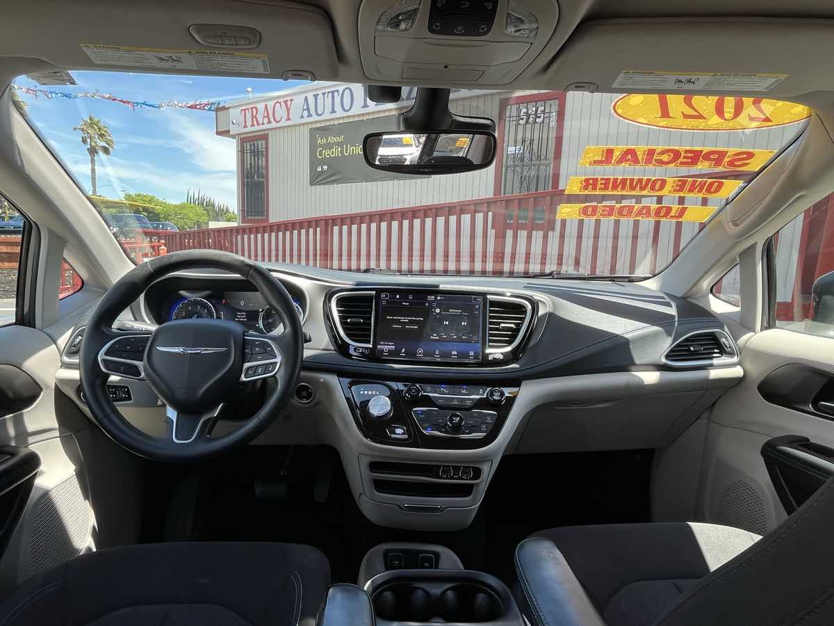 2021 Chrysler Pacifica Touring - Photo 15
