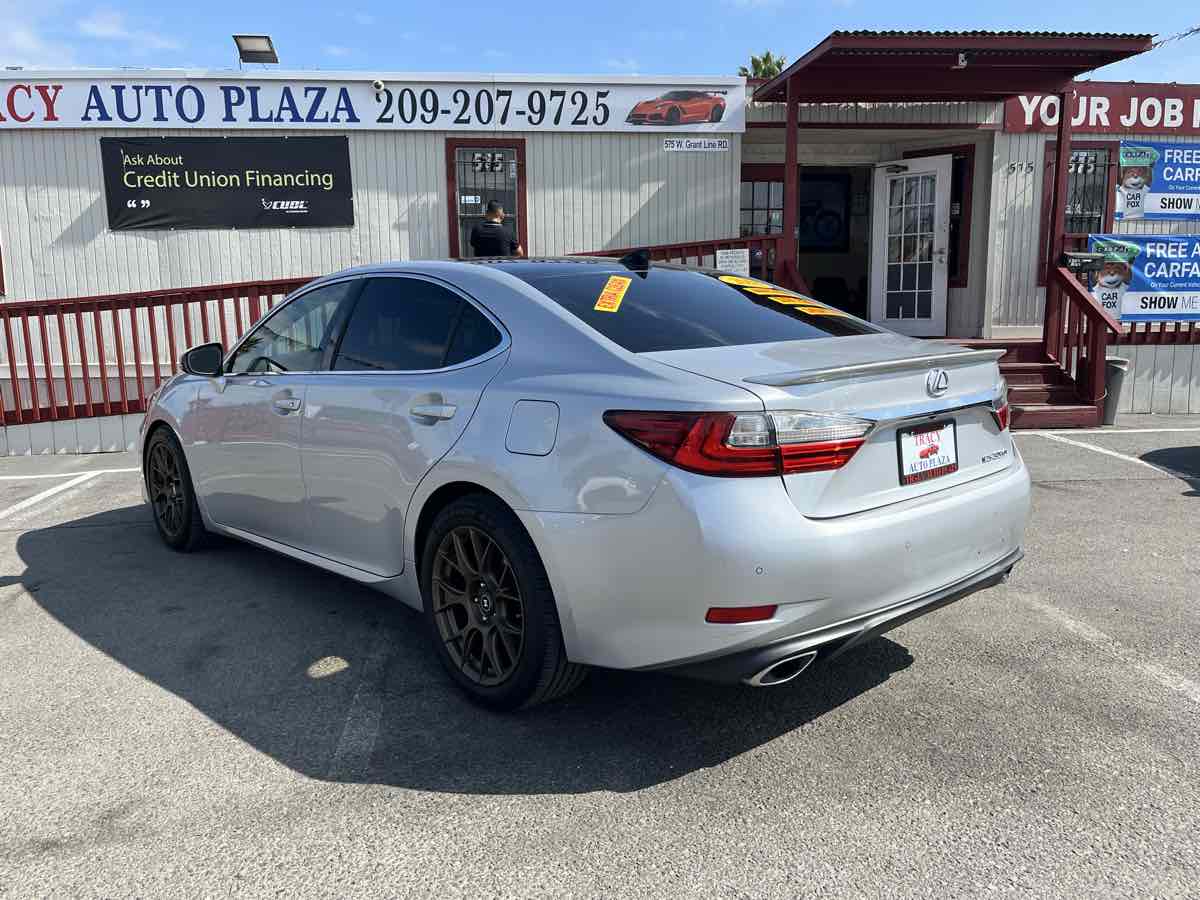 2018 Lexus ES 350 - Photo 6
