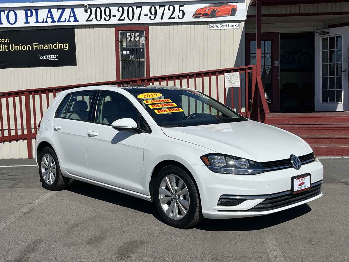 2019 Volkswagen Golf SE - Photo 3