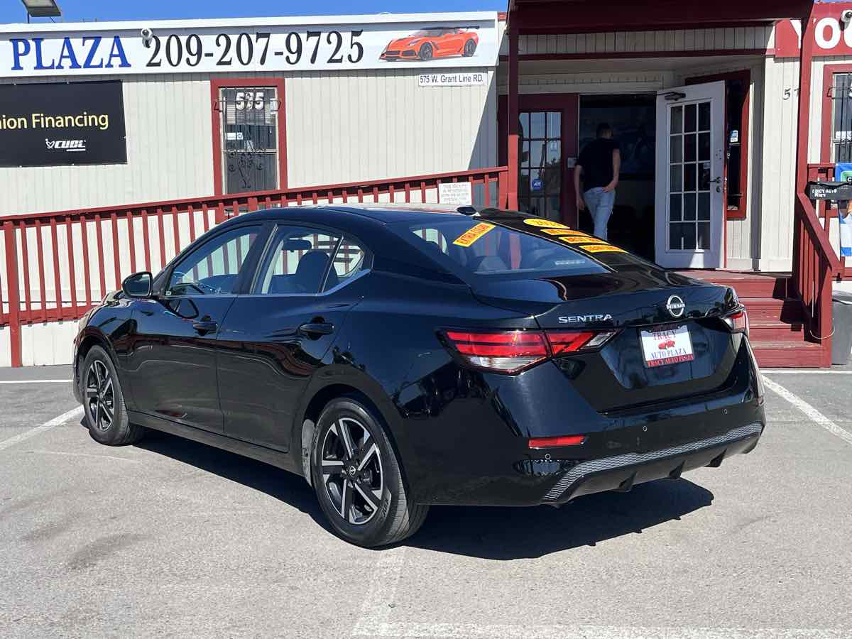2024 Nissan Sentra SV - Photo 6