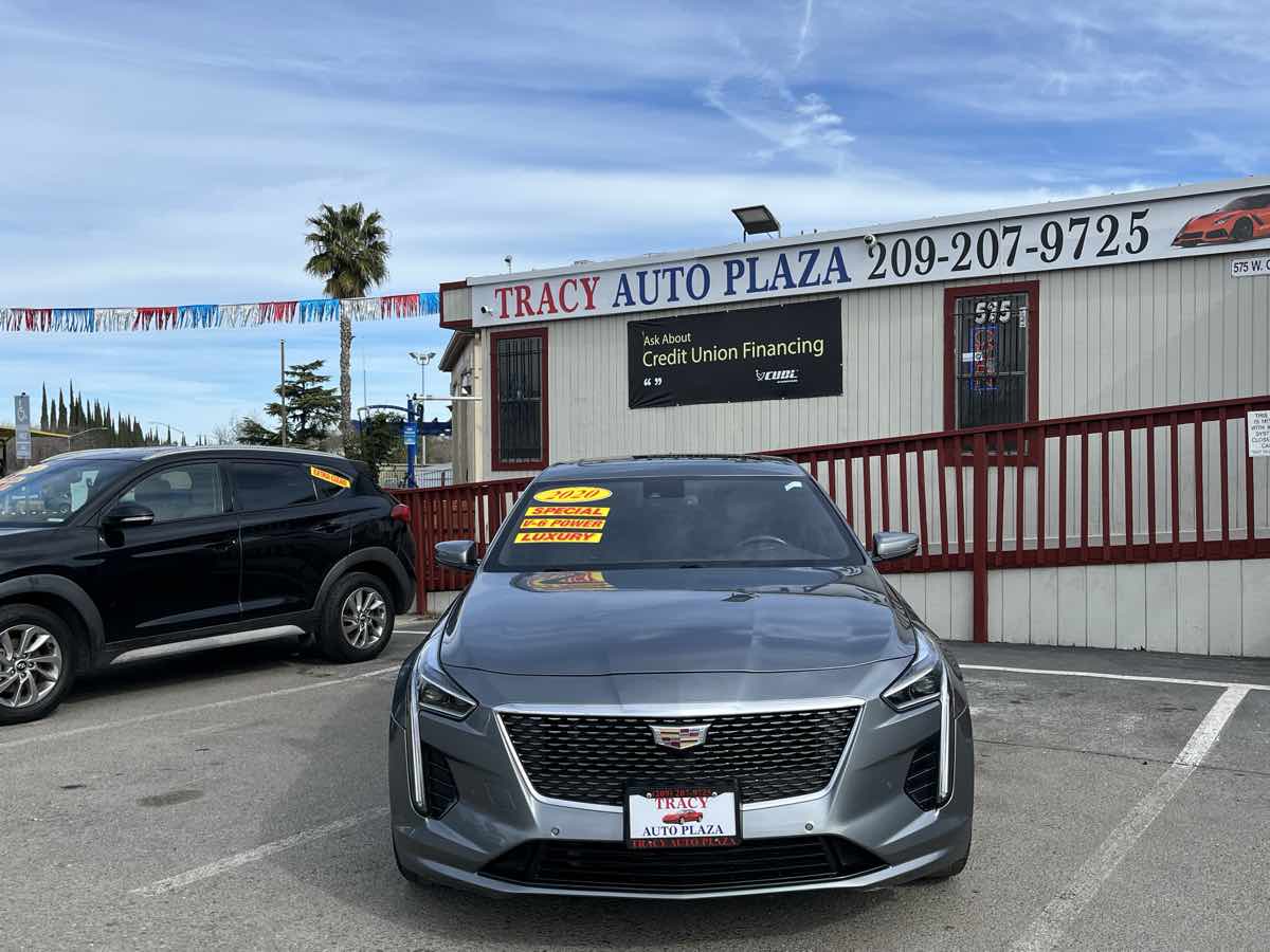 2020 Cadillac CT6 Luxury - Photo 2