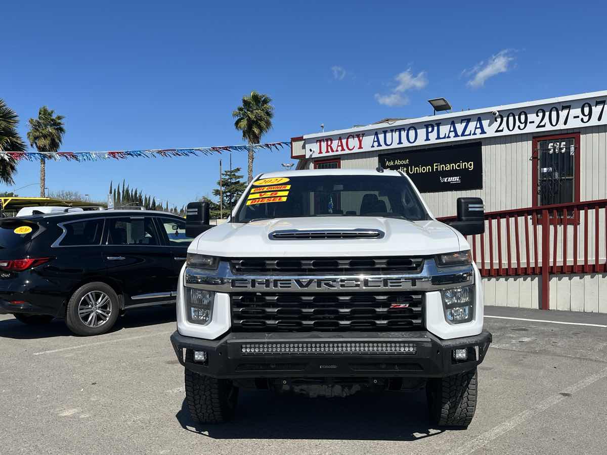 2021 Chevrolet Silverado 2500HD LT - Photo 2