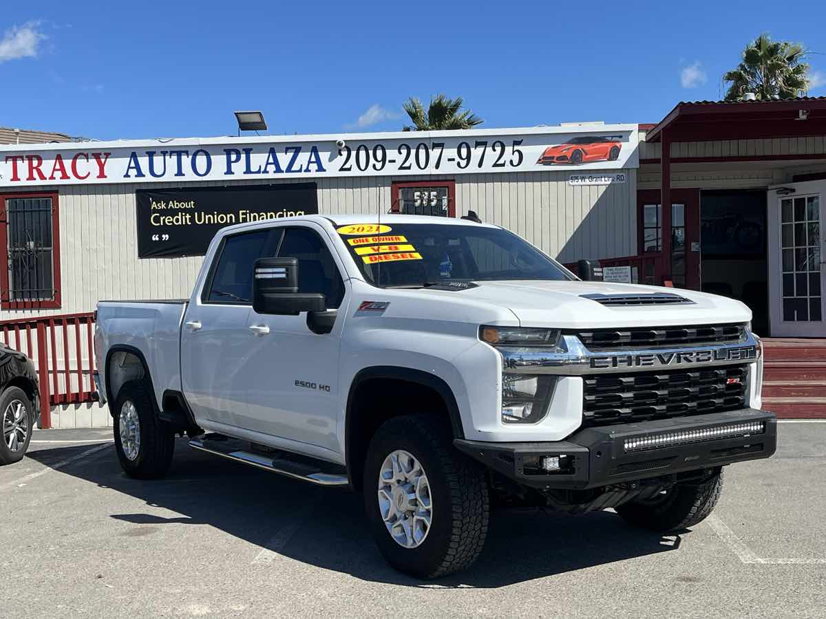 2021 Chevrolet Silverado 2500HD LT - Photo 3