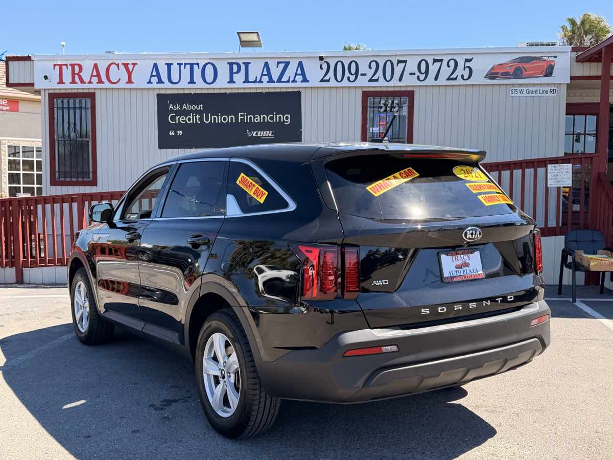 2021 Kia Sorento LX - Photo 6