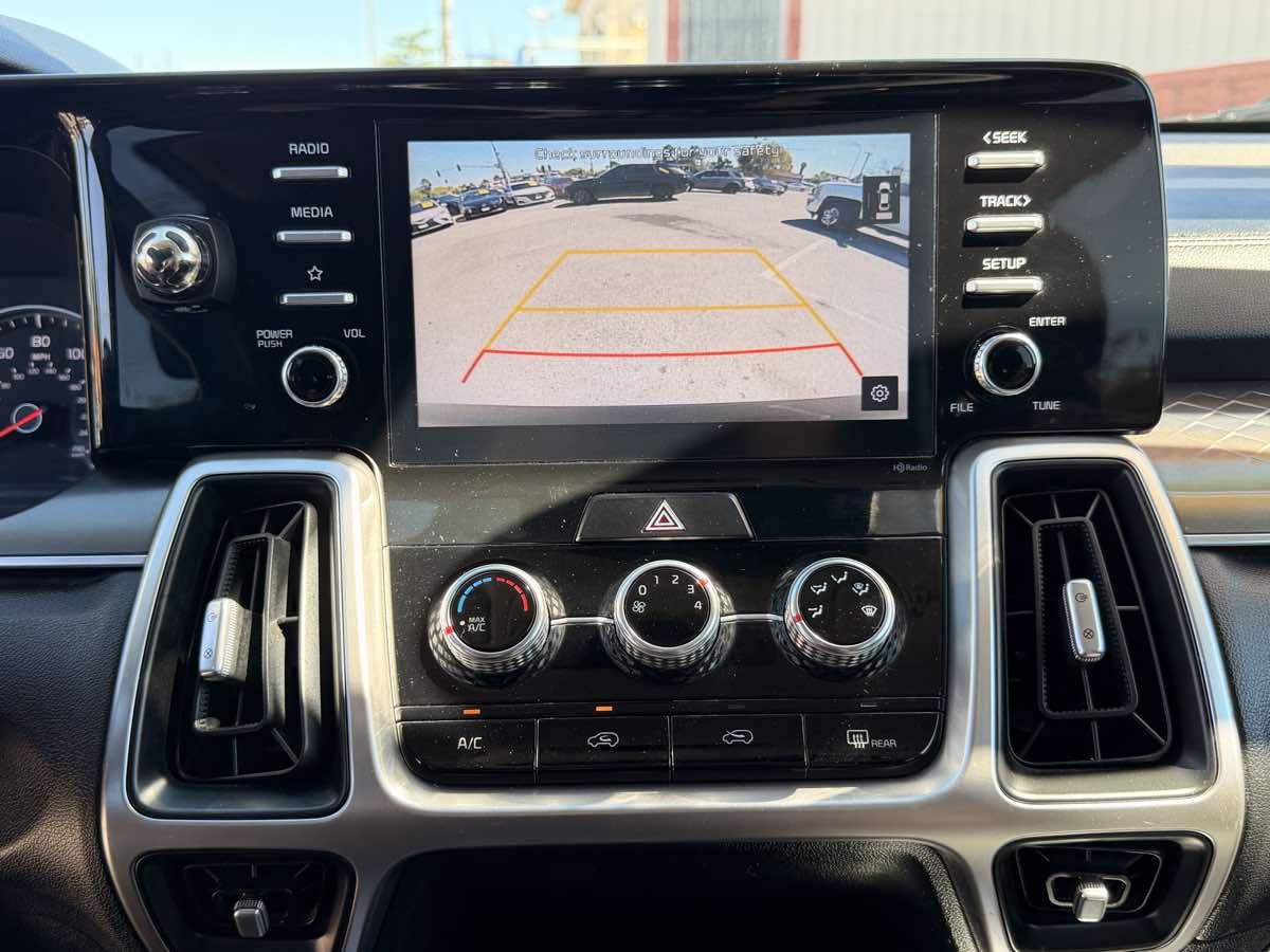 2021 Kia Sorento LX - Photo 23