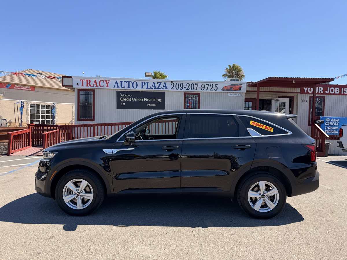 2021 Kia Sorento LX - Photo 7