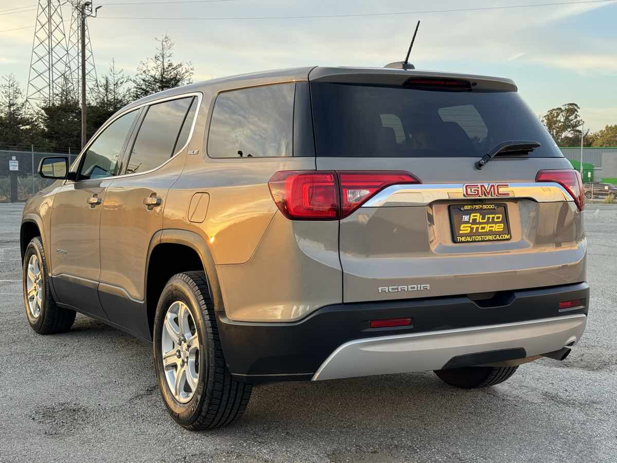 2019 Gmc Acadia SLE photo 4