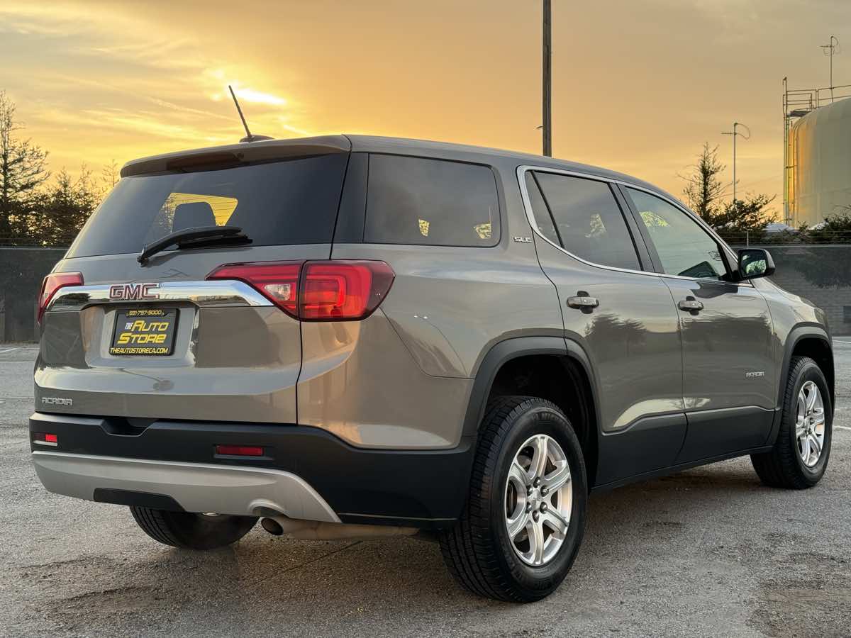 2019 Gmc Acadia SLE photo 6