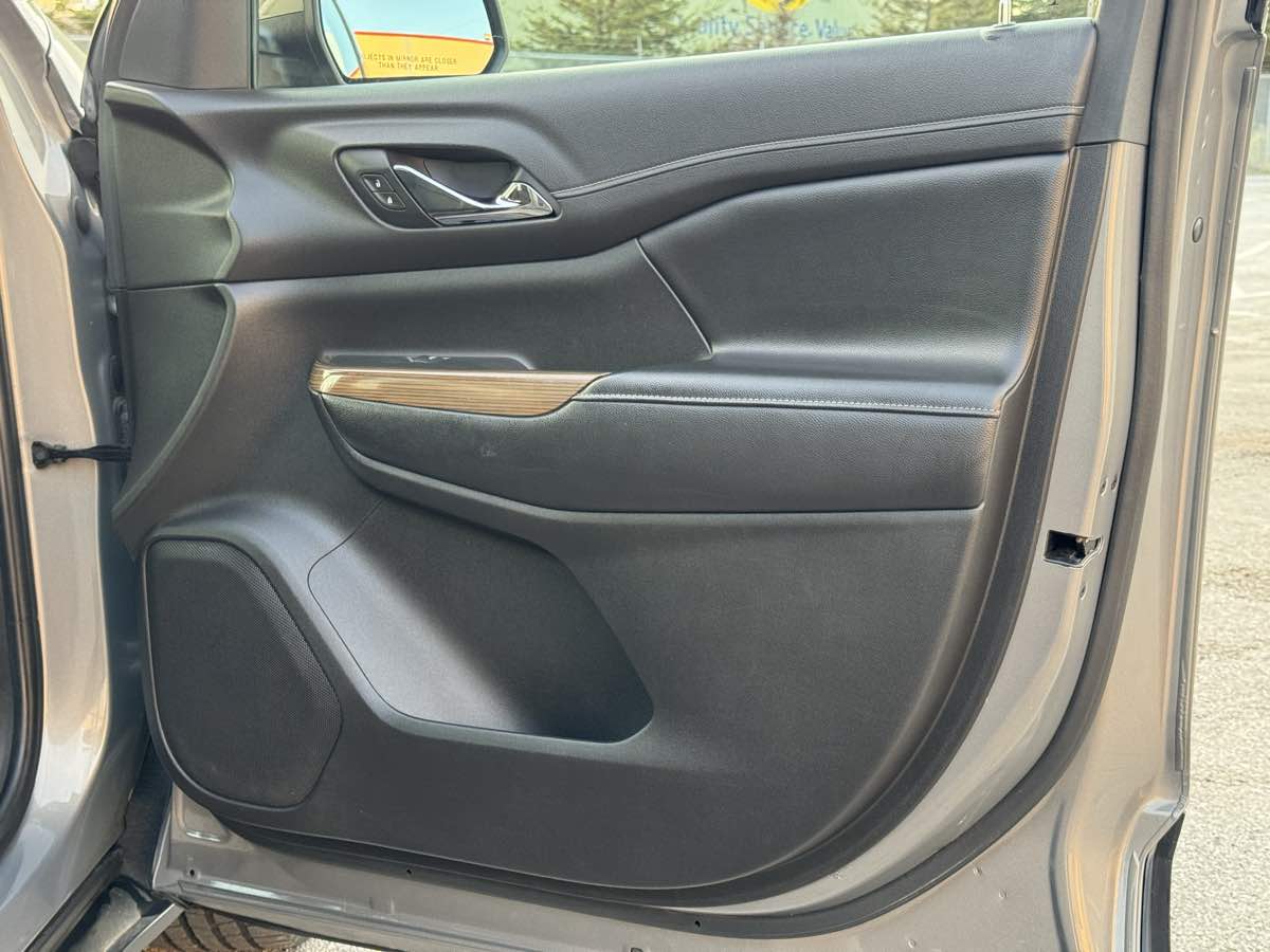 2019 Gmc Acadia SLE photo 25