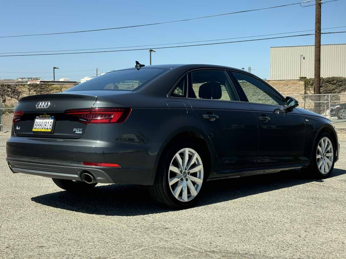 2018 Audi A4 Premium photo 6