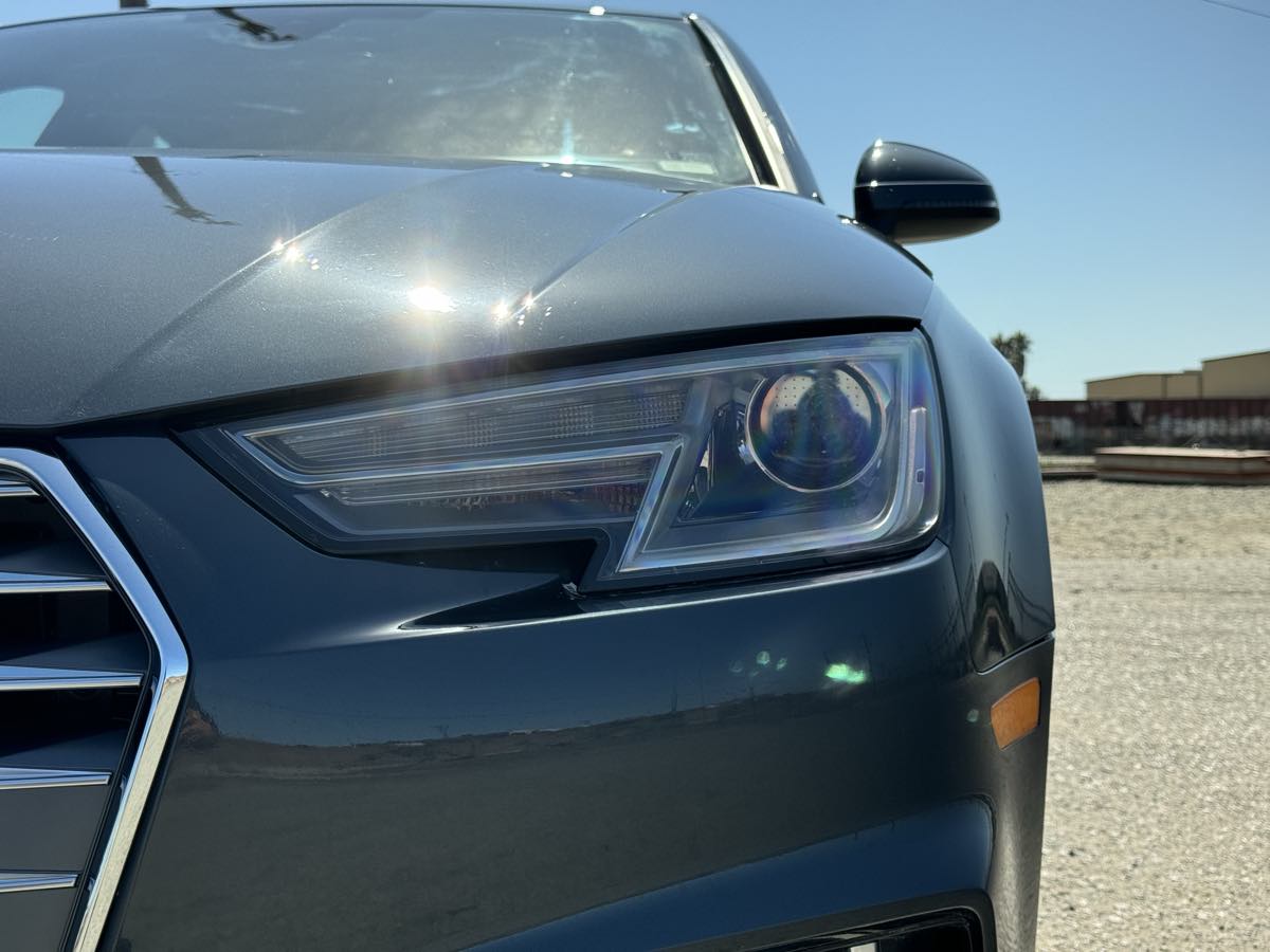 2018 Audi A4 Premium photo 12