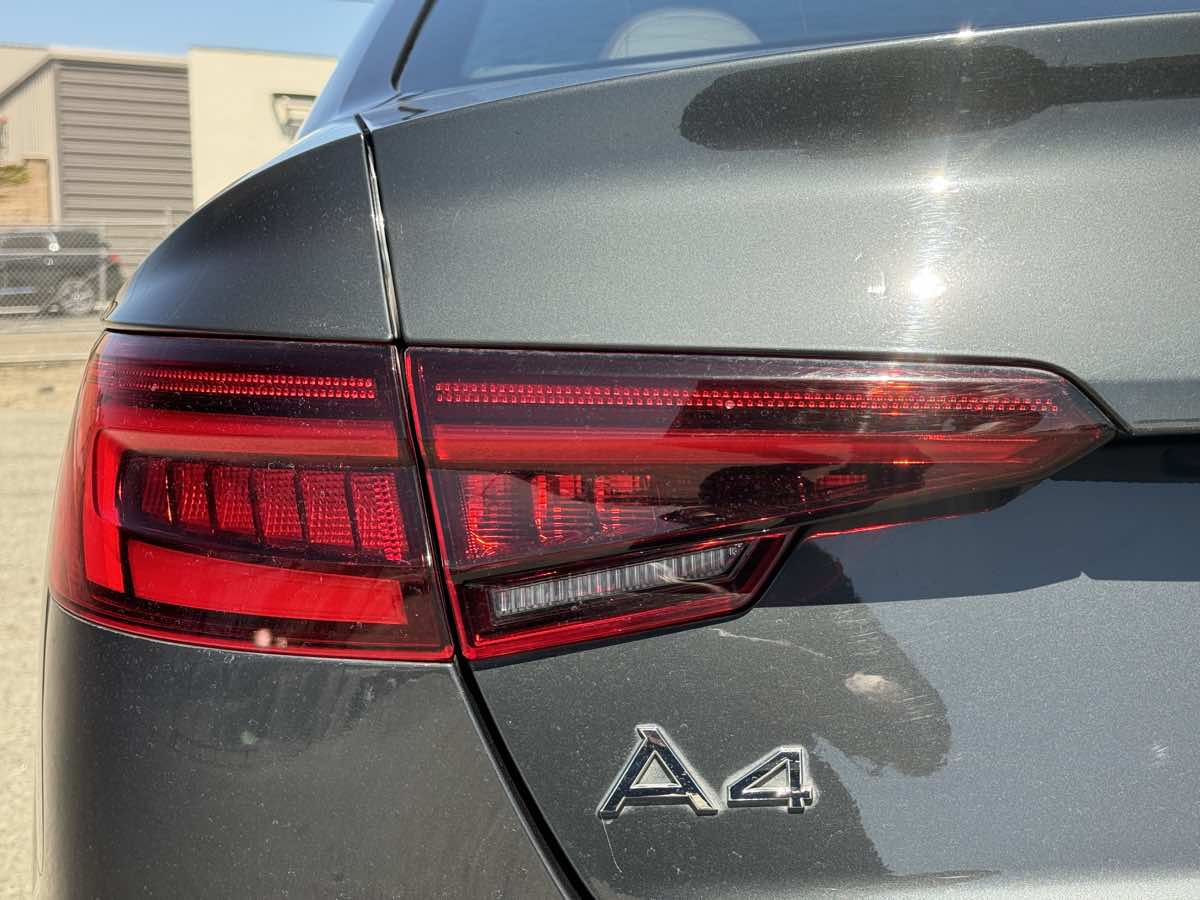 2018 Audi A4 Premium photo 16