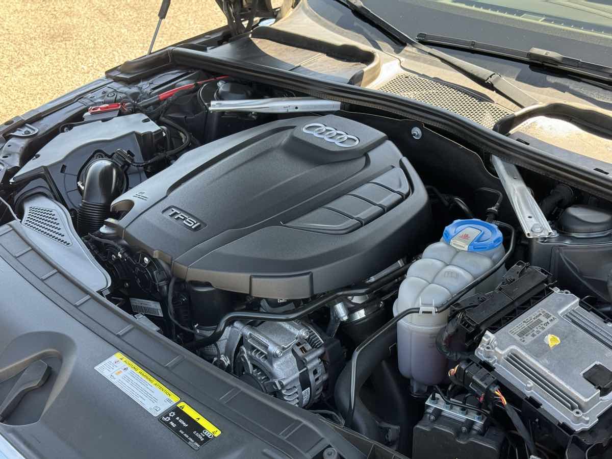 2018 Audi A4 Premium photo 18