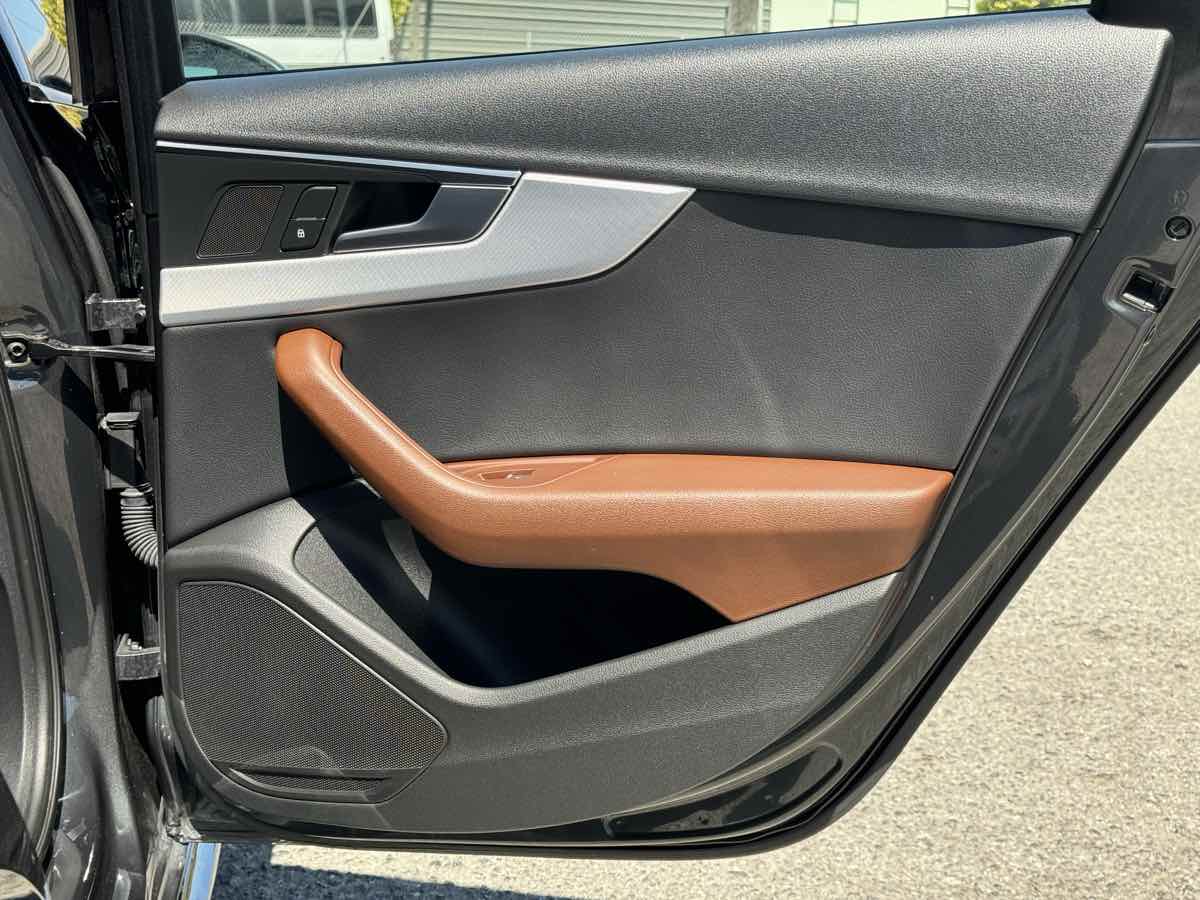 2018 Audi A4 Premium photo 23