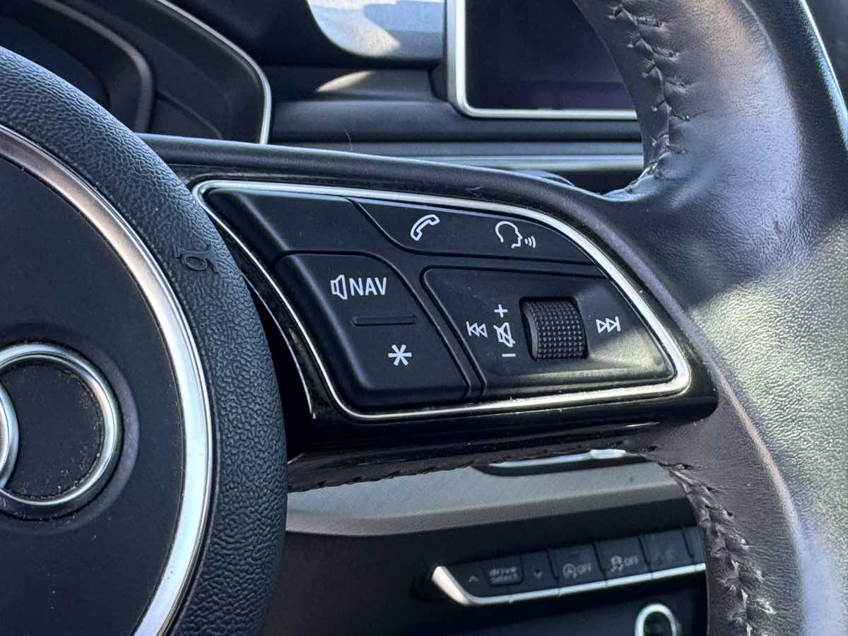 2018 Audi A4 Premium photo 35