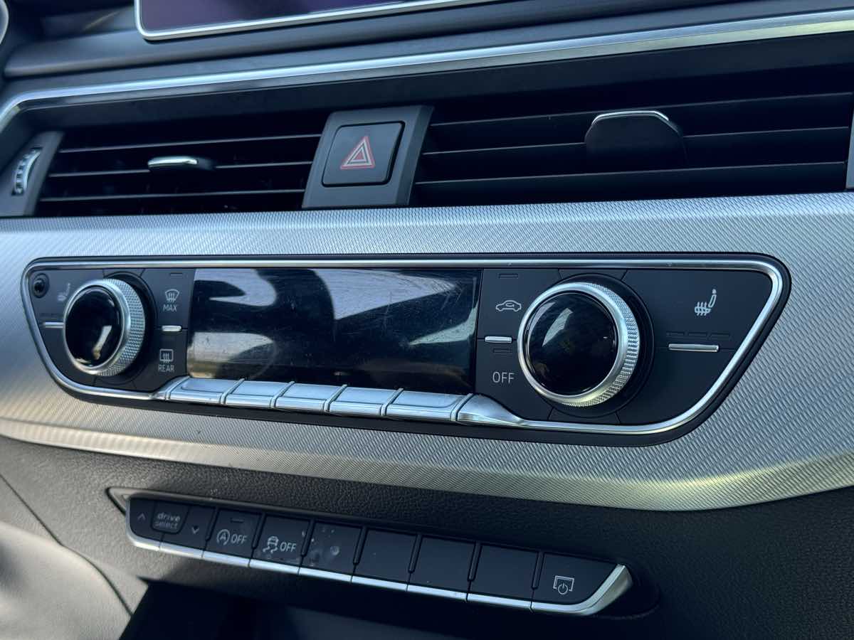 2018 Audi A4 Premium photo 41