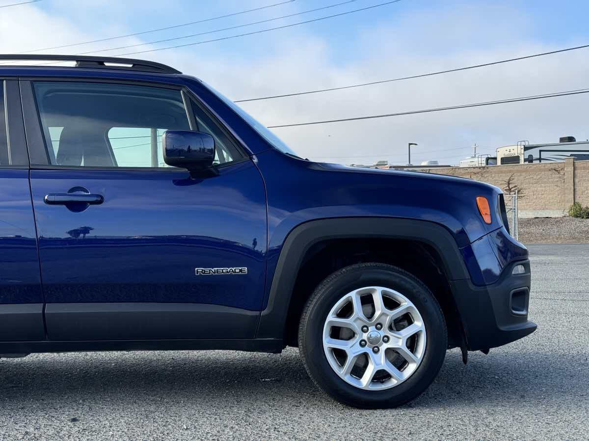 2018 Jeep Renegade Latitude North Edition photo 8