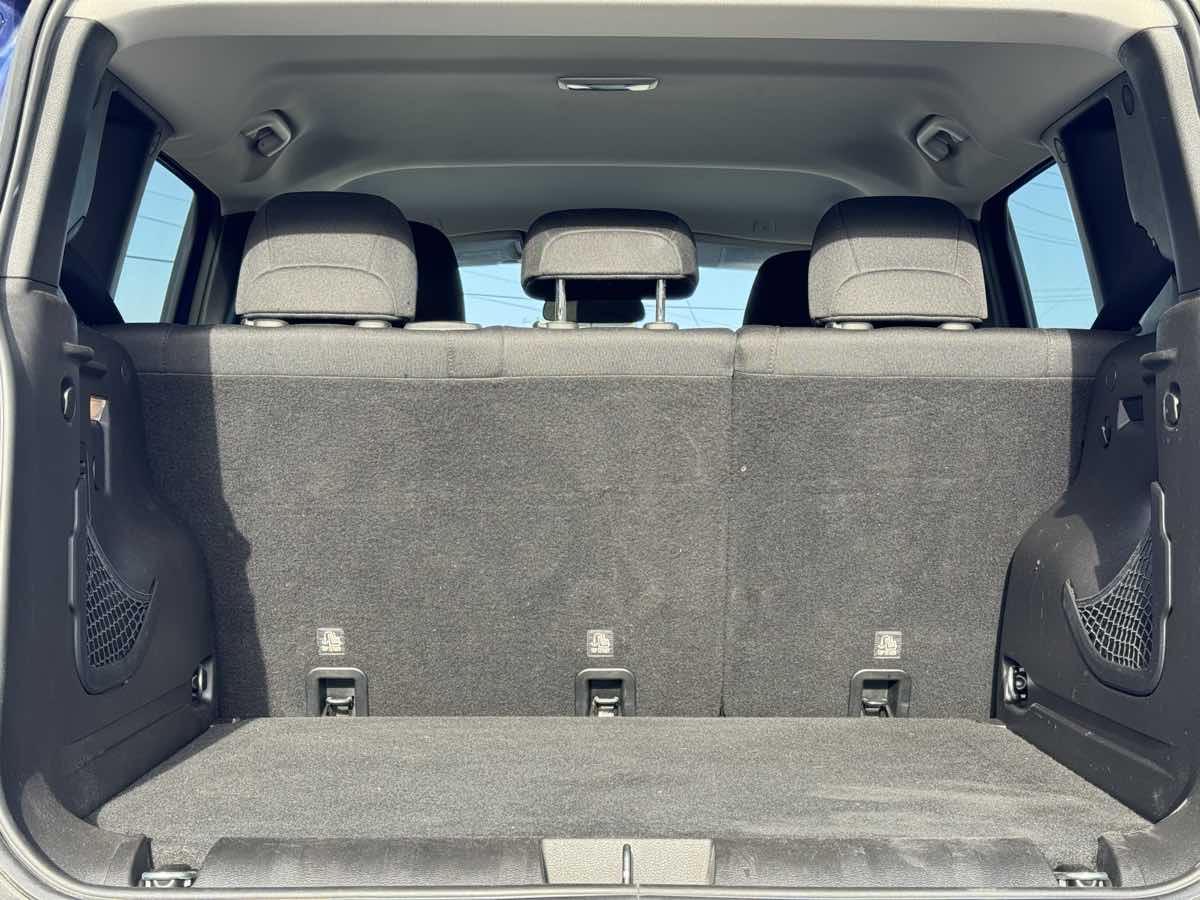 2018 Jeep Renegade Latitude North Edition photo 21