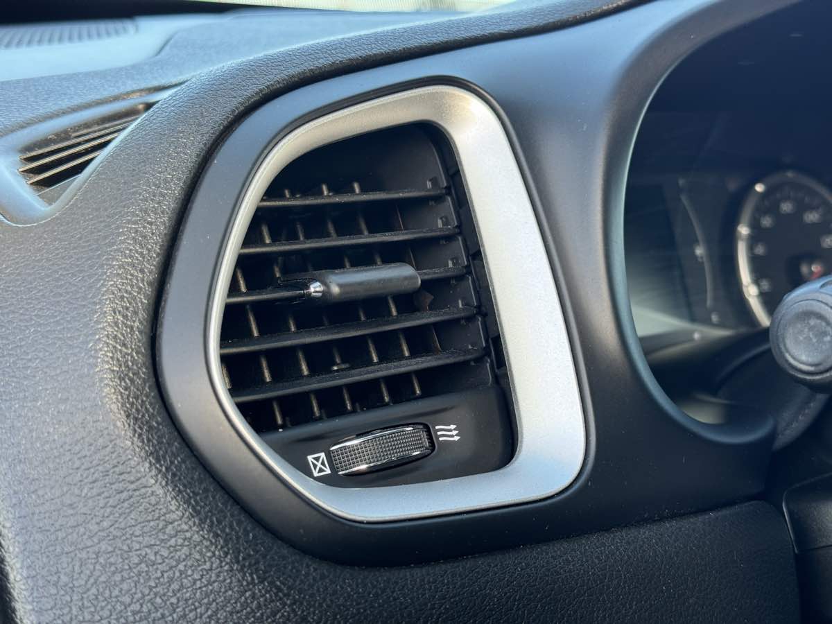 2018 Jeep Renegade Latitude North Edition photo 34