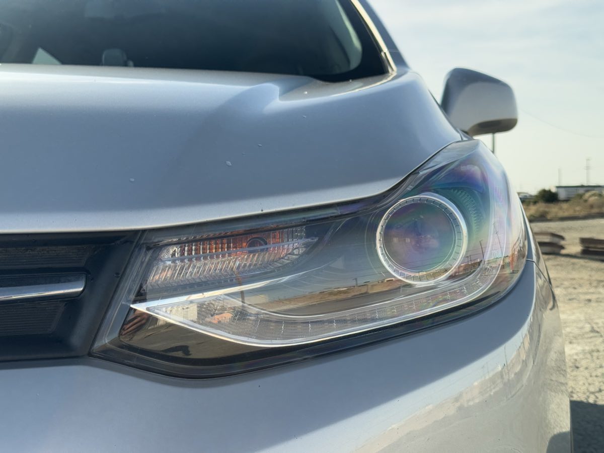 2019 Chevrolet Trax LT photo 14