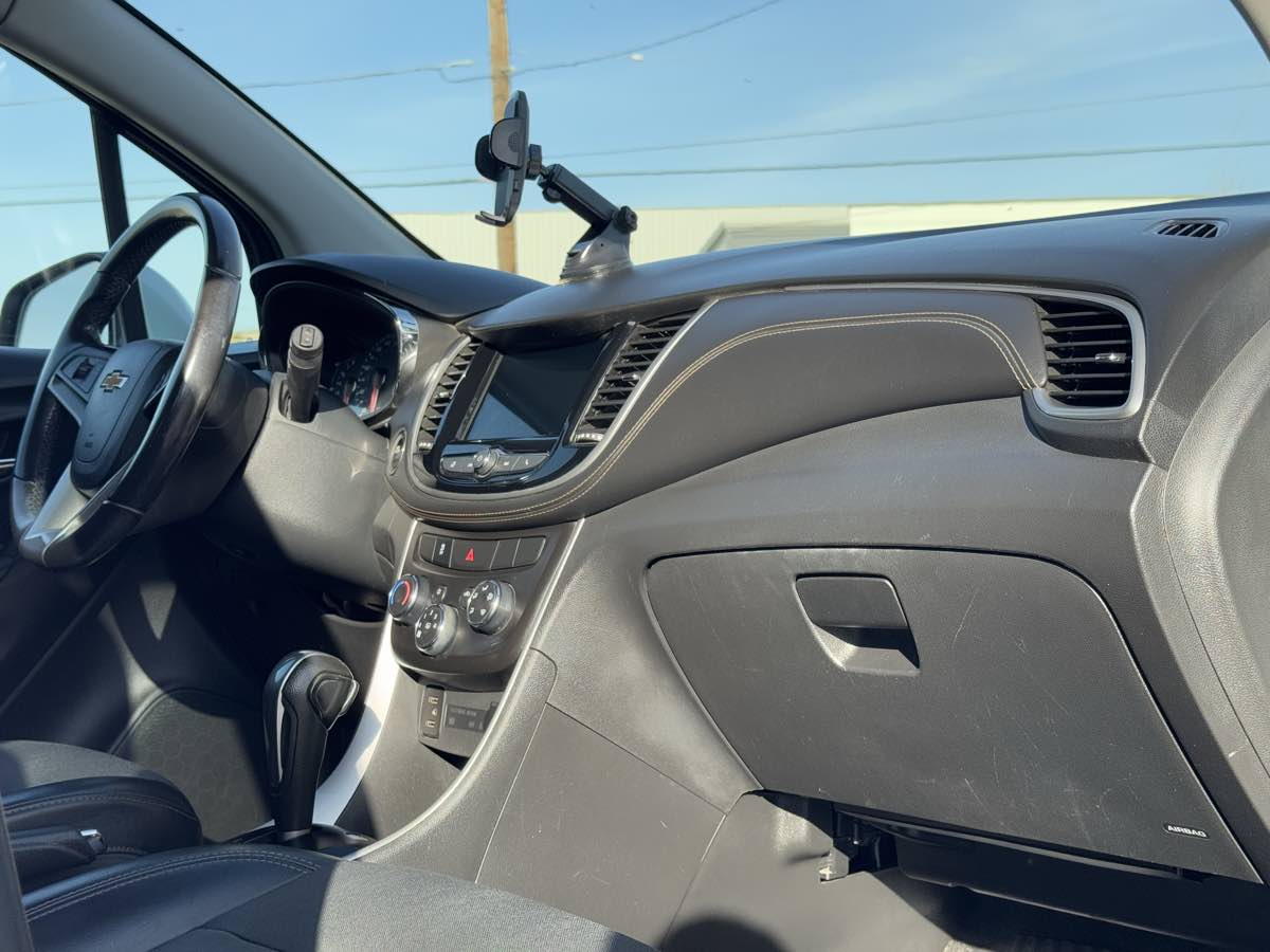 2019 Chevrolet Trax LT photo 24