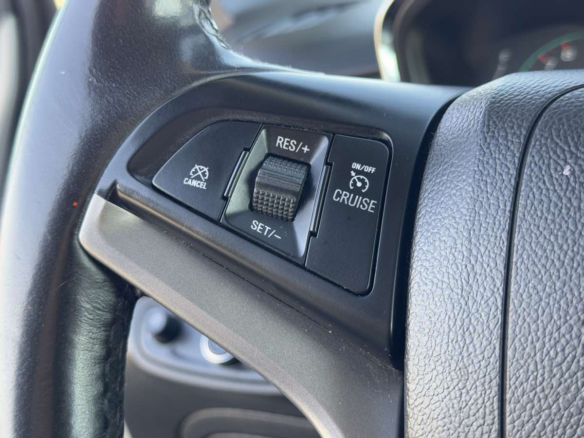 2019 Chevrolet Trax LT photo 35