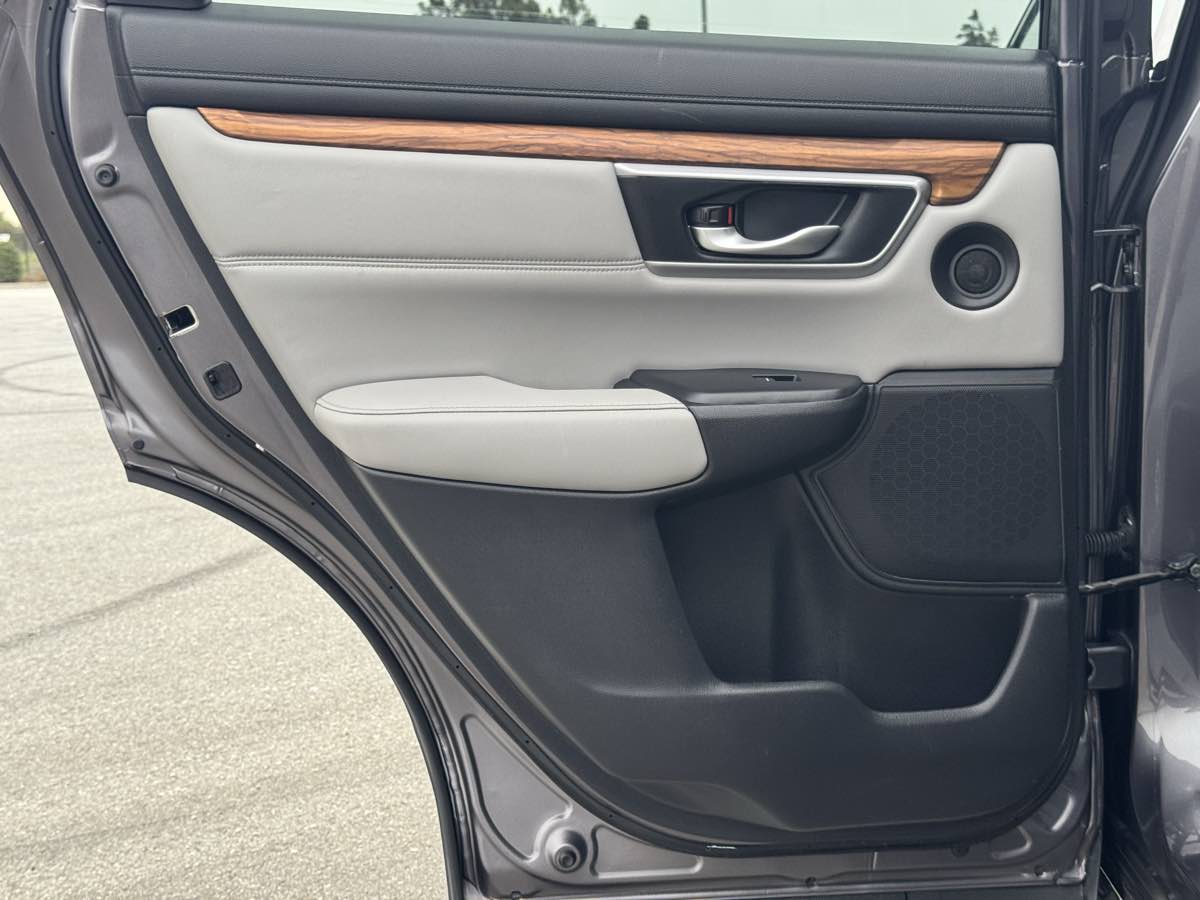 2017 Honda CR-V EX-L photo 26
