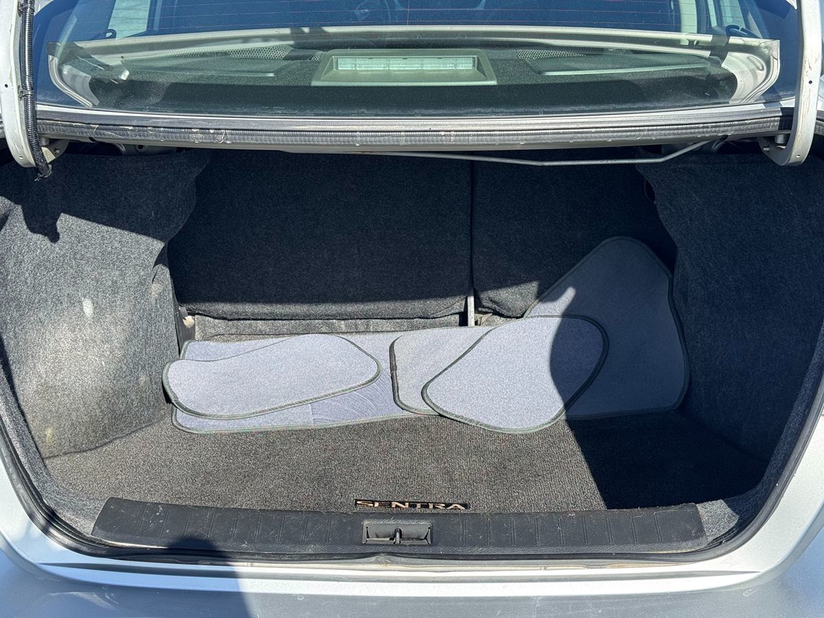 2018 Nissan Sentra S photo 17