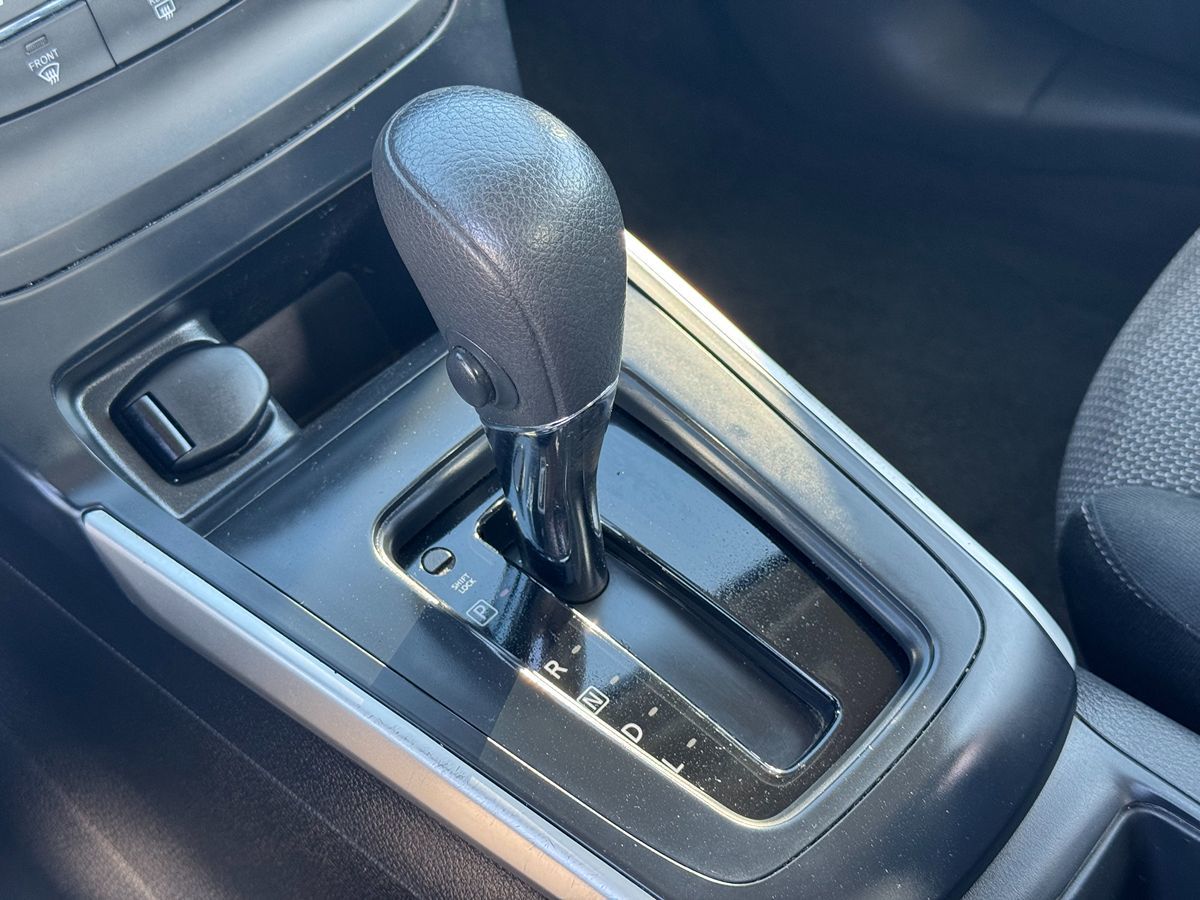 2018 Nissan Sentra S photo 37