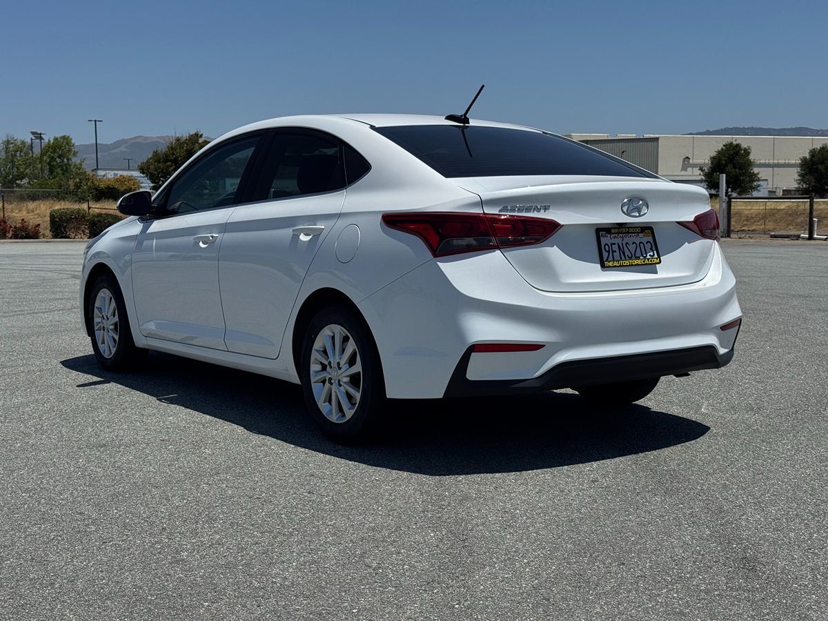 2020 Hyundai Accent SEL photo 4