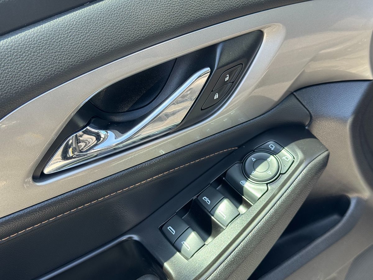 2019 Chevrolet Traverse Cloth photo 40