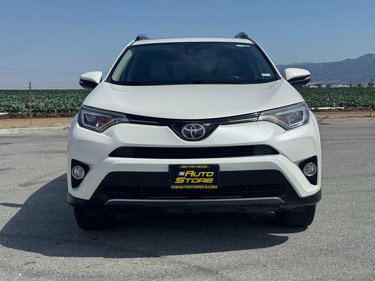2017 Toyota RAV4 Limited photo 12