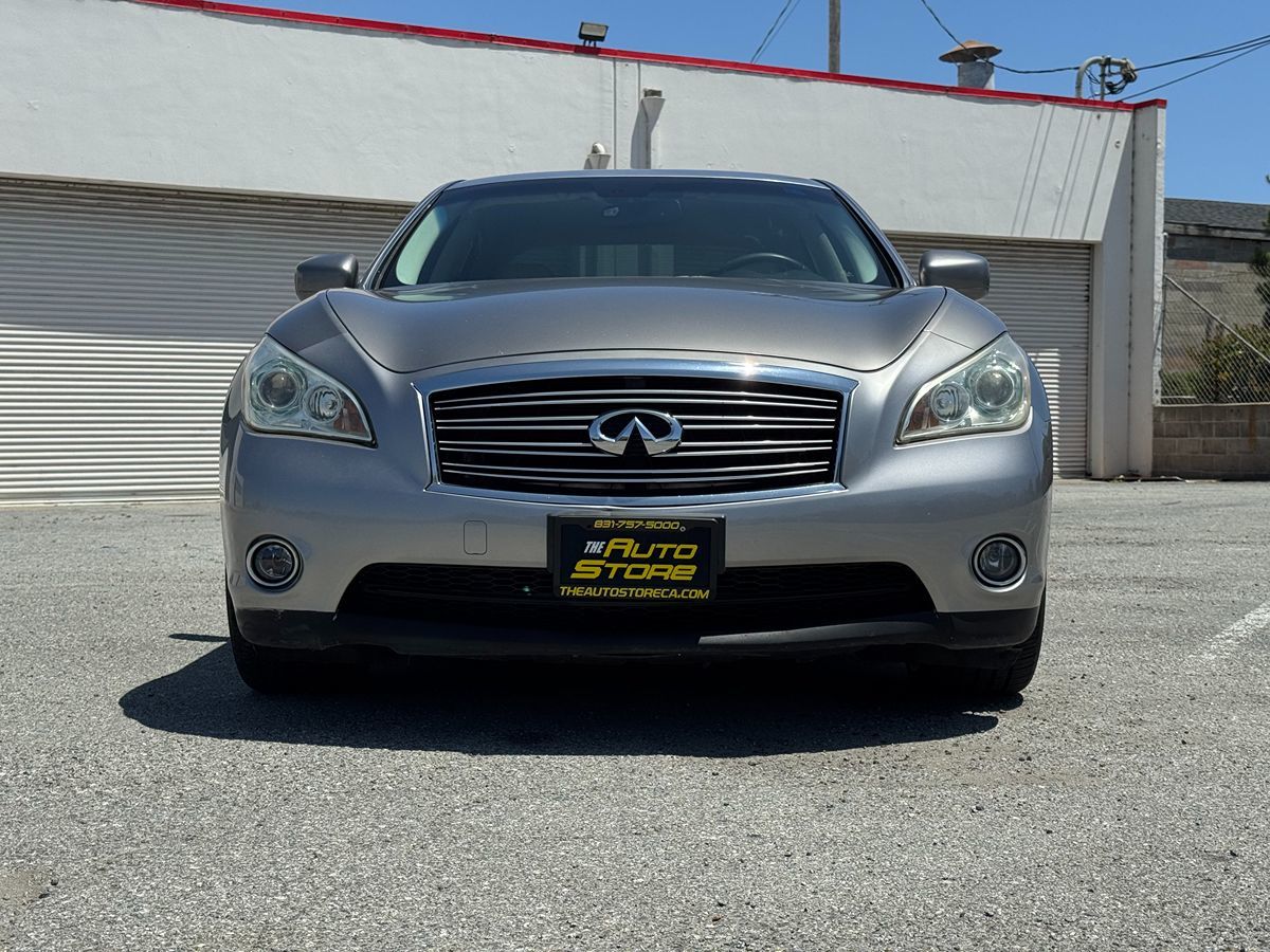 2011 Infiniti M37 photo 11