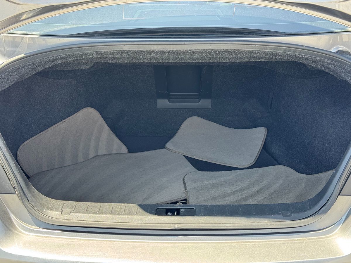 2011 Infiniti M37 photo 19