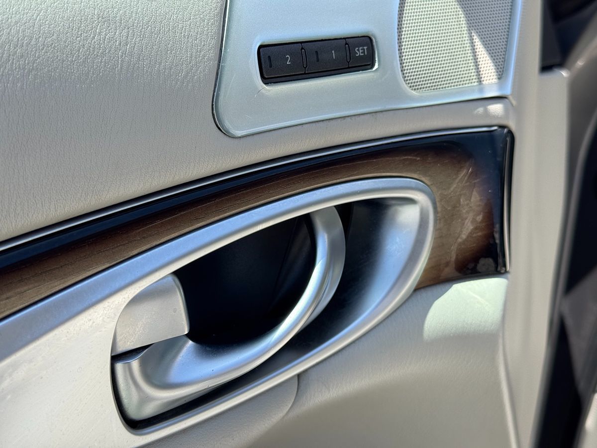 2011 Infiniti M37 photo 30