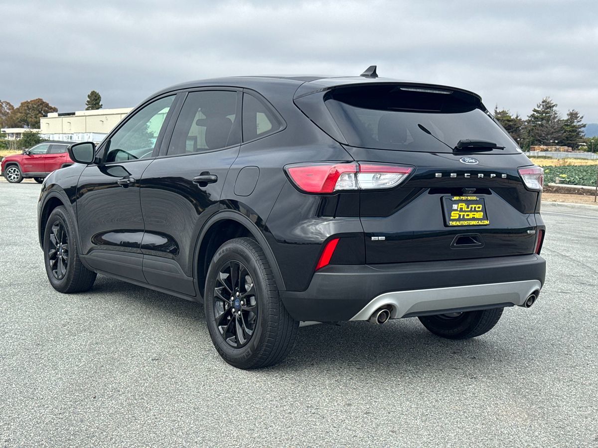 2020 Ford Escape SE Sport Hybrid photo 4