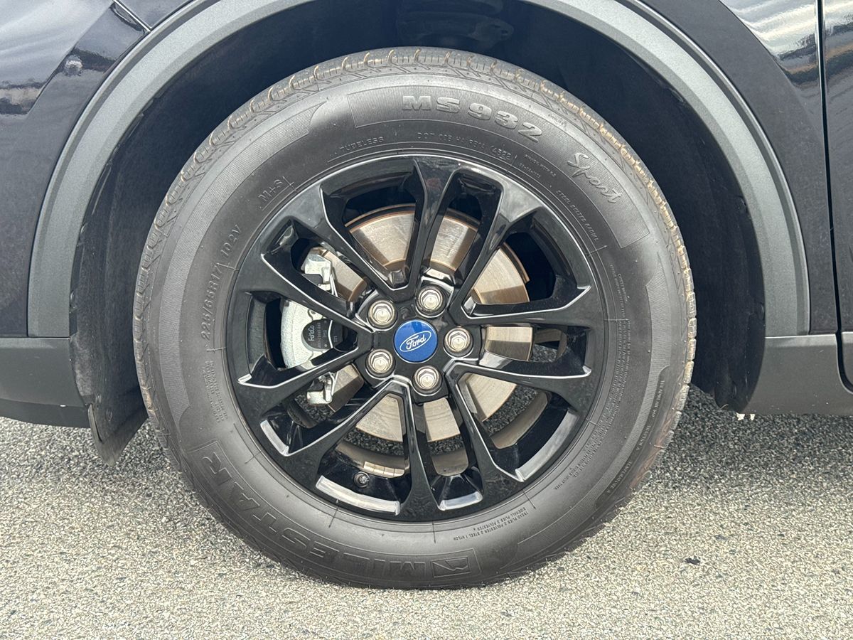 2020 Ford Escape SE Sport Hybrid photo 14