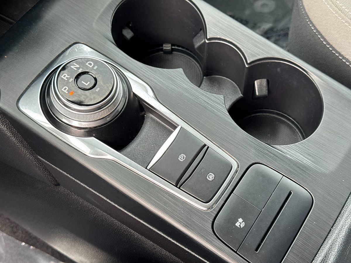 2020 Ford Escape SE Sport Hybrid photo 47