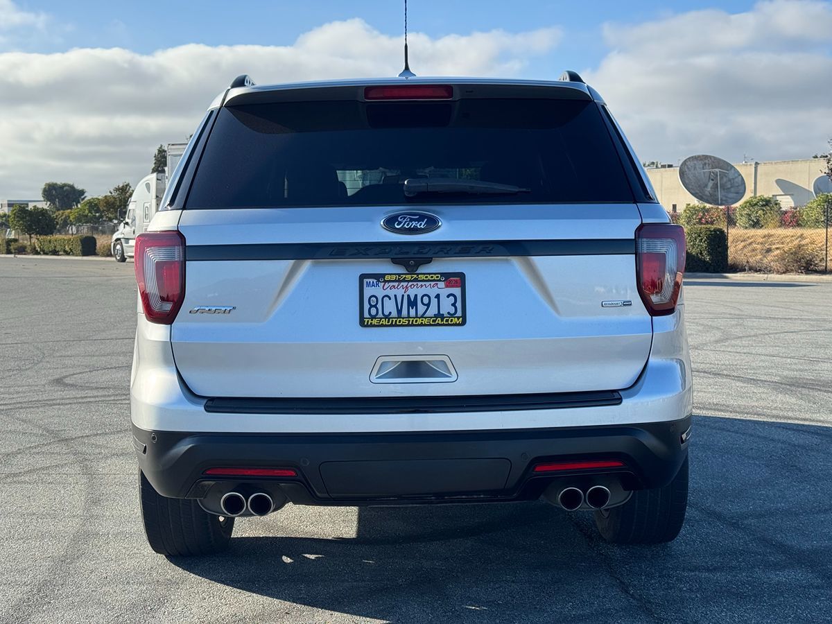 2018 Ford Explorer Sport photo 5