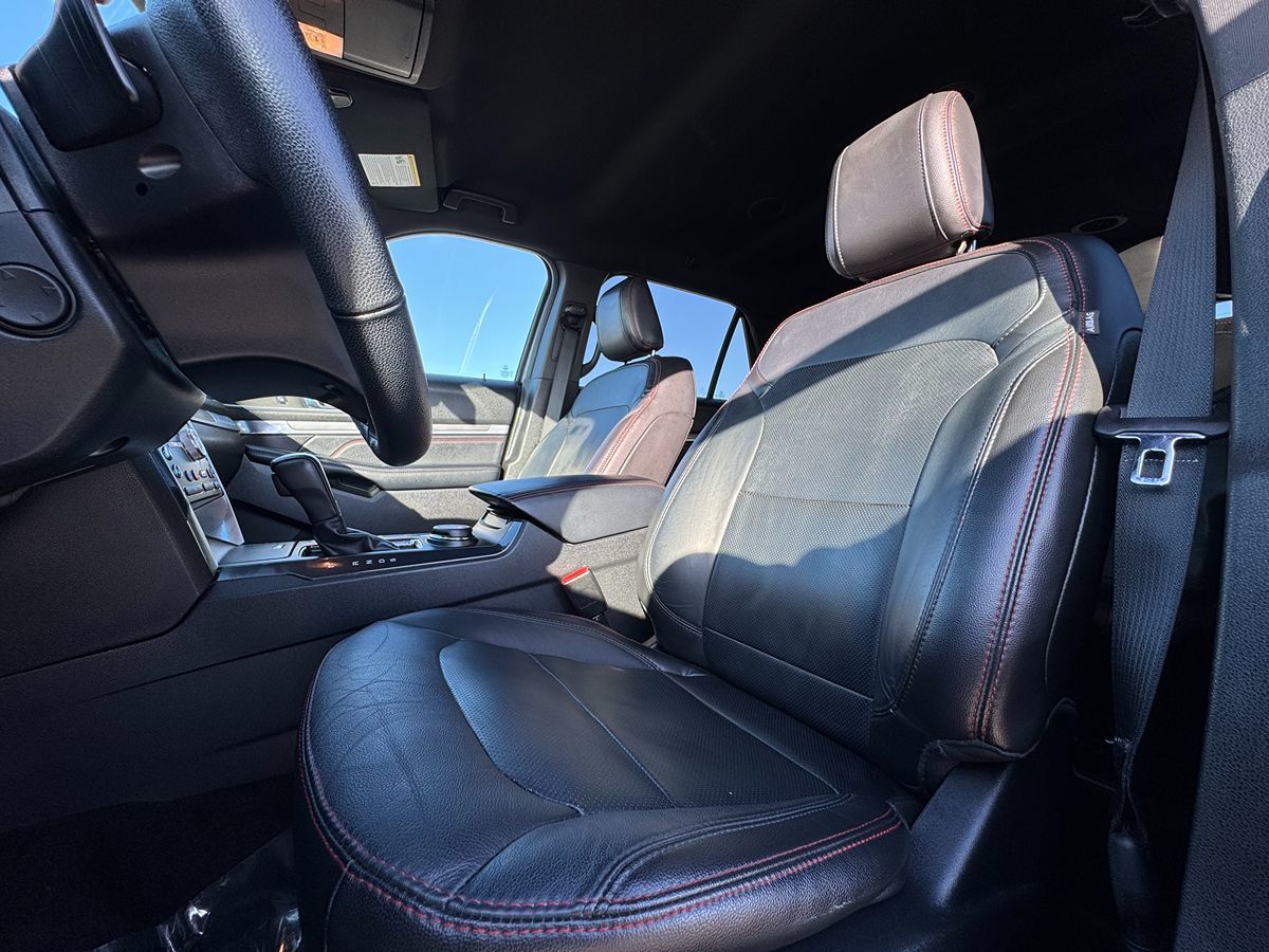 2018 Ford Explorer Sport photo 27
